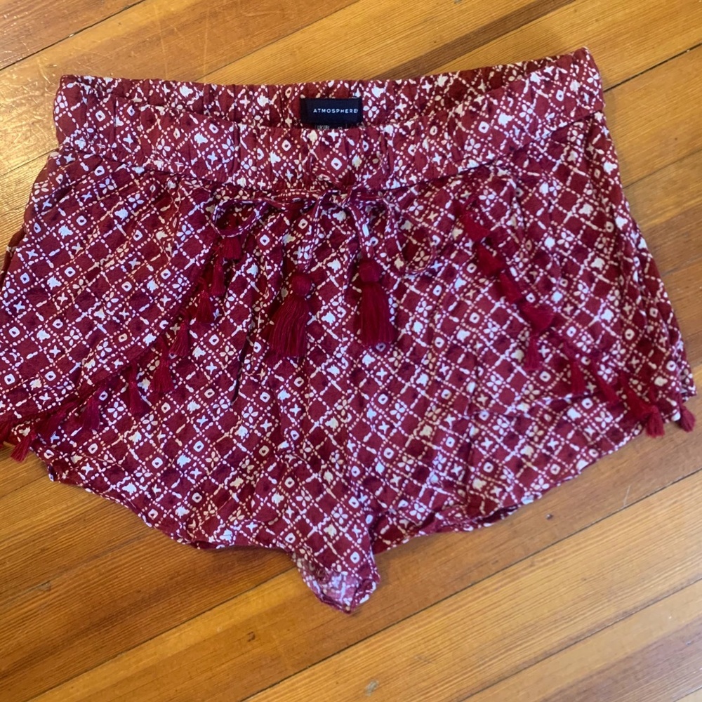 Geometric Lightweight Shorts